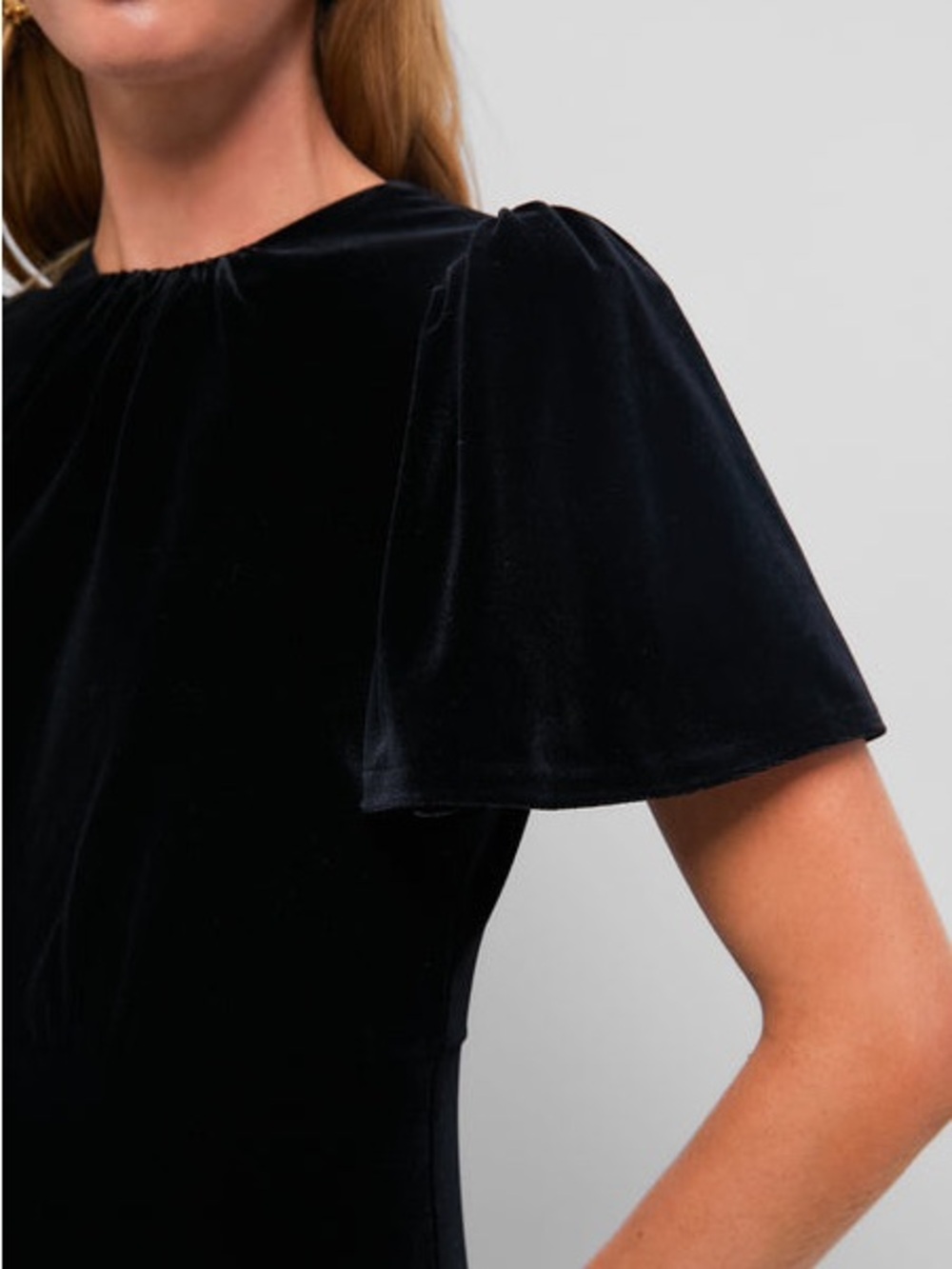 Tuckernuck Black Velvet Elodie Midi Dress Size Large NWT - Picture 9 of 9